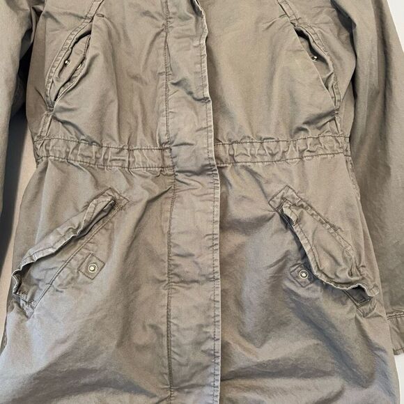 L.O.G.G H&M Women’s Quilted Lined Heavy Zip Up Jacket Size 6 (Small) Essential - Picture 13 of 15